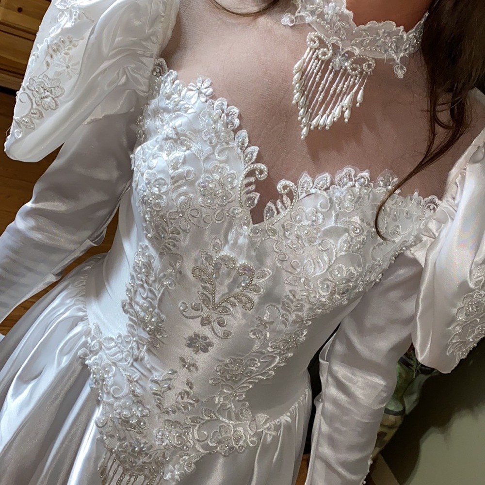 Bridal Originals vintage wedding gown - Picture 2 of 11